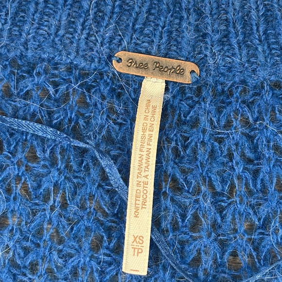 Free People LULU Oversize V-Neck Sweater -Parrot Blue XS - Picture 4 of 8